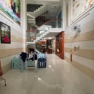 352/ Lê Văn Quới 62m2 5 tầng 4.2x15 7.15 tỷ Bình Hưng Hòa A Bình Tân